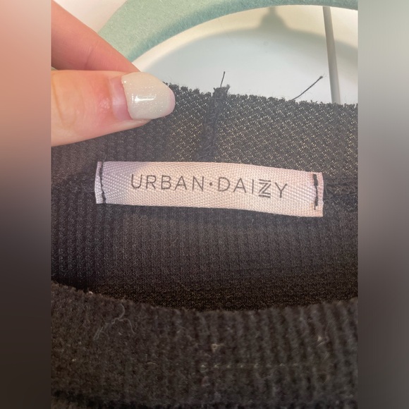 Women's Black Top - Picture 3 of 3